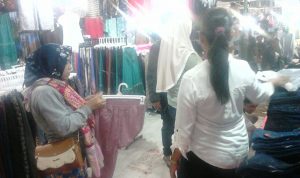 Bazar Ramadan Diserbu Warga