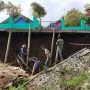 Pemkab Tak Kunjung Perbaiki Jalan Benjot