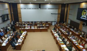 Ikut Raker Komisi III, Menag dikritik Soal Pelarangan Cadar-Celana Cingkrang
