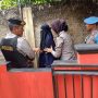 Istri Terduga Teroris di Cianjur Kembali ke Kontrakannya