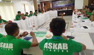 Peserta dari Berbagai Daerah Ikuti Kursus Wasit Futsal di Cianjur