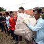 DWP Jabar Serahkan Bantuan untuk Warga Terdampak Banjir