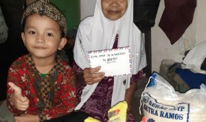 Dapat Bantuan Sembako, Emak Dodoh: Alhamdulillah Haturnuhun Pisan
