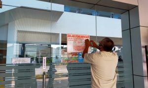 Lagi, Bangunan Tanpa SLF di Cianjur Dipasangi Stiker Pengawasan