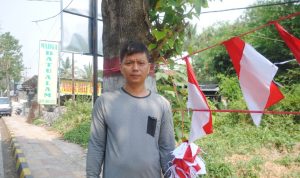 Jelang HUT RI ke 75, Penjual Bendera dan Umbul-umbul di Cianjur Mulai Marak
