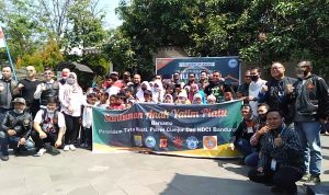 Kunjungi Cianjur, HDCI Bandung Santuni Anak Yatim dan Salurkan Bantuan APD