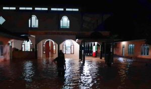 Banjir di Jayagiri Sindangbarang Cianjur Mulai Surut, Warga yang Dievakuasi Kembali ke Rumah