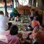 Meeting Sambil Makan, RM Teh Sari Nasi Liwet Jadi Pilihan Tepat