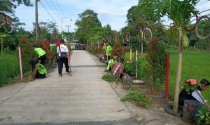 Patriot Desa Bojongkasih Kadupandak Cianjur Kembangkan Toga