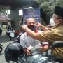 HPN 2021, Plt Bupati dan Wartawan di Cianjur Bagi-bagi Masker