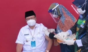 Plt Bupati Cianjur Terima Suntikan Dosis Kedua Vaksin Covid-19