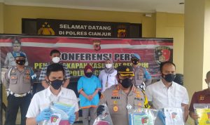 Diduga Korupsi Dana Desa, Mantan Kades Bunisari Warungkondang Cianjur Ditangkap Polisi
