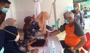 150 Orang Pelayan Publik di Kadupandak Cianjur Jalani Vaksinasi Covid-19 Dosis Kedua