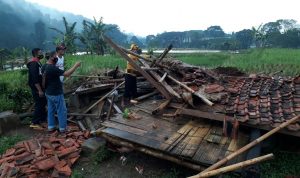 Dua Petani di Cugenang Cianjur Meninggal Tertimpa Saung