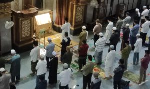 Begini Suasana Hari Pertama Salat Tarawih di Masjid Agung Cianjur