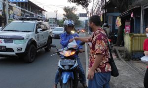 Alfamart-Bebelac Bagikan Ratusan Paket Hidangan Buka Puasa di Cianjur