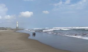 Pengunjung Pantai Apra dan Sereg Sindangbarang Cianjur Wajib Utamakan Prokes