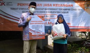 Gandeng OJK, Ecky Awal Mucharam dan Tim Sosialisasi Stimulus Jasa Keuangan di Cianjur