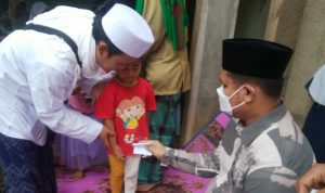 Reses di Gekbrong Cianjur, Ganjar Ramadhan Santuni Anak Yatim Piatu