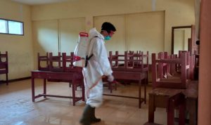 PMI Semprot Disinfektan dan Fogging di Lokasi Pengungsian Korban Longsor Cibokor Cibeber