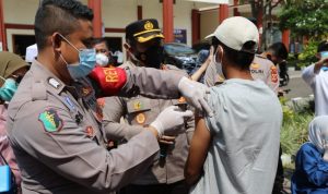 Puluhan Pedagang Keliling Direkrut Polres Cianjur Jadi Duta Vaksinasi