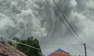 Erupsi Gunung Semeru, Korban Meninggal Dunia Jadi 14 Orang, Lumajang Tanggap Darurat Bencana