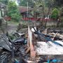 Sebuah Rumah Milik Warga di Karangtengah Cianjur Ludes Terbakar