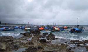 BPBD Cianjur Imbau Nelayan Waspada Angin Kencang
