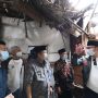 Ridwan Kamil Tinjau Rumah Warga yang Nyaris Roboh