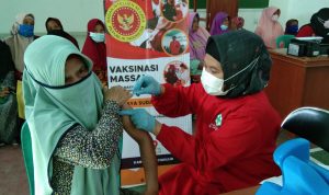 BIN dan Puskesmas Campaka Gelar Vaksinasi Covid-19 di Empat Desa Setelah Salat Idul Adha