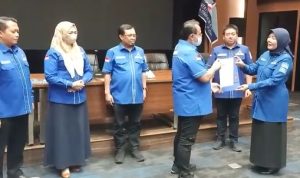 Terima SK, Lilis Boy Resmi Jabat Ketua Partai Demokrat Cianjur