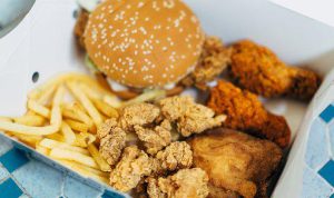 4 Bahaya Makanan Siap Saji Buat Tubuh Manusia, Masih Mau Makan?
