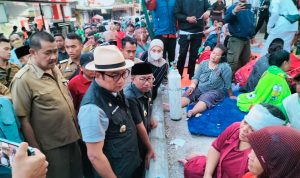 Ridwan Kamil Sambangi Korban Gempa di RSUD Sayang Cianjur