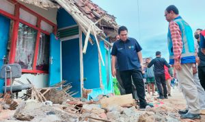 Kunjungi Posko Pengungsian Gempa di Limbangansari Cianjur, Erick Thohir: BUMN Fokuskan Bantuan pada 40 Desa