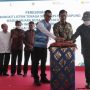 Menko Luhut Resmikan PLTS Terapung Milik PLN di Nusa Dua Bali