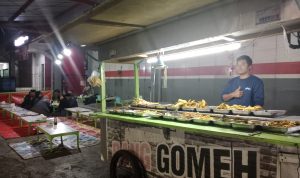 Angkringan Bang Gomeh, Tempat Nongkrong Malam di Cianjur dengan Harga Merakyat