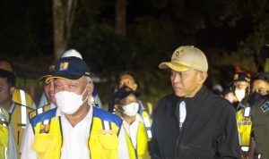 Wabup Cianjur Dampingi Menteri PUPR Tinjau Lokasi Longsor Akibat Gempa di Jalan Raya Cugenang