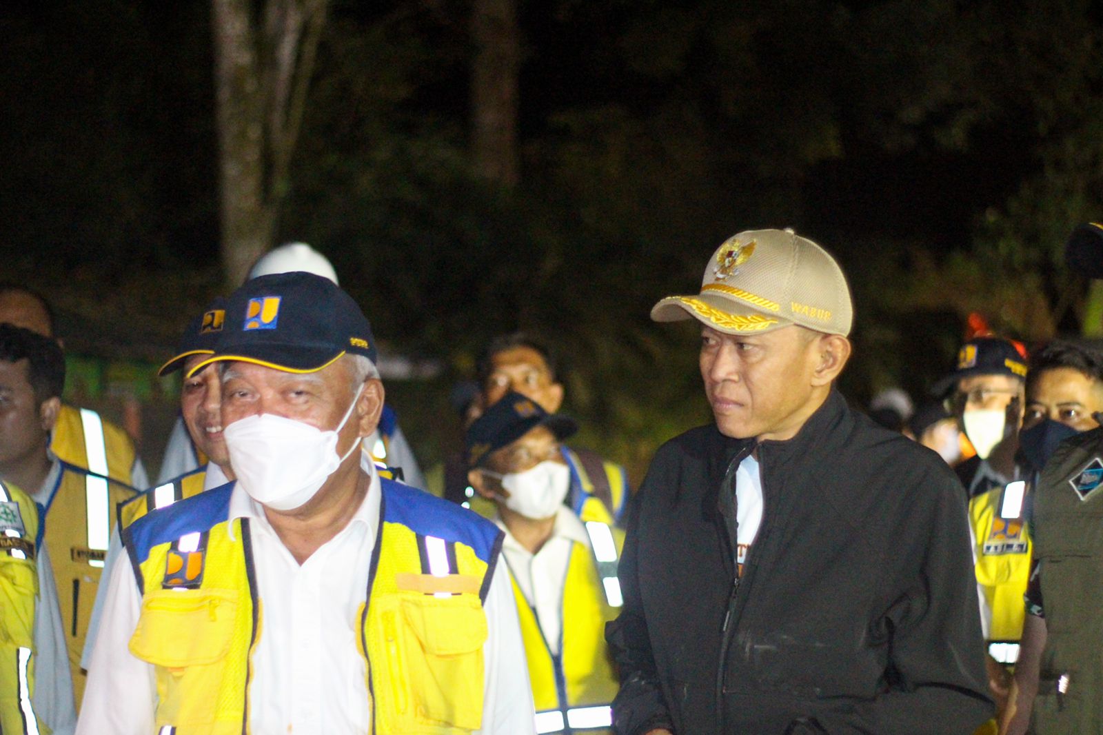Wabup Cianjur Dampingi Menteri PUPR Tinjau Lokasi Longsor Akibat Gempa di Jalan Raya Cugenang