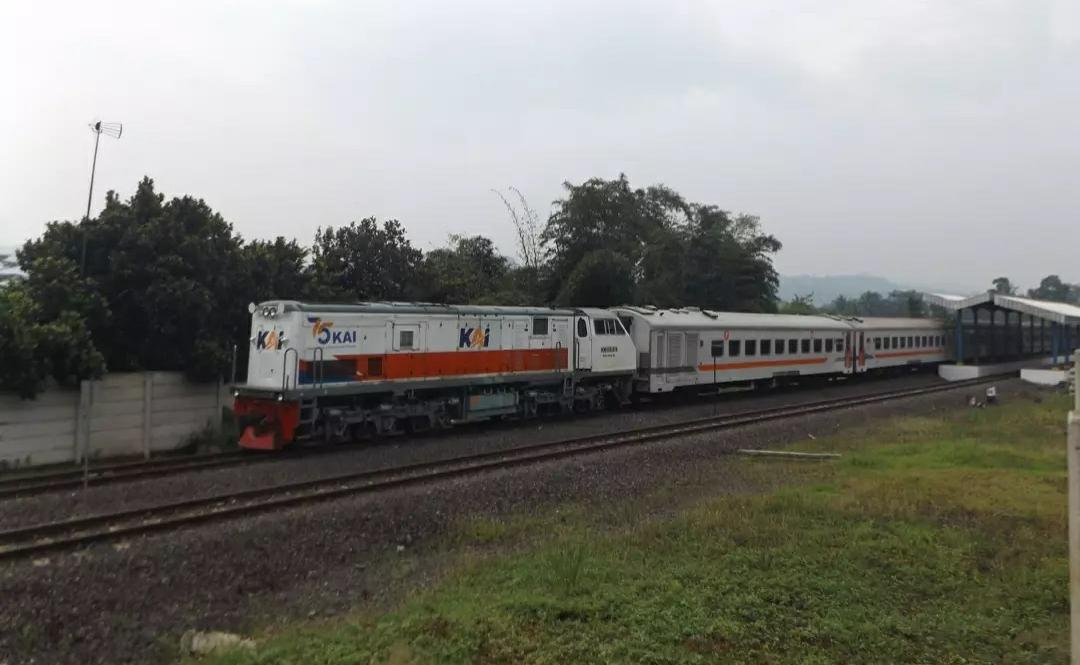 Terbaru Jadwal Kereta Cianjur Sukabumi 2023 (@railfans_cianjur)