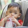 Viral di Tiktok Bayi diberi Minum Kopi Oleh Orangtuanya