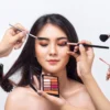 Kunci Makeup Wajah untuk Si Kulit Berminyak dan Berjerawat