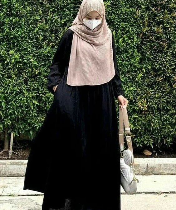 OOTD Hijab Menutupi Dada Untuk Bekerja (Pinteres)