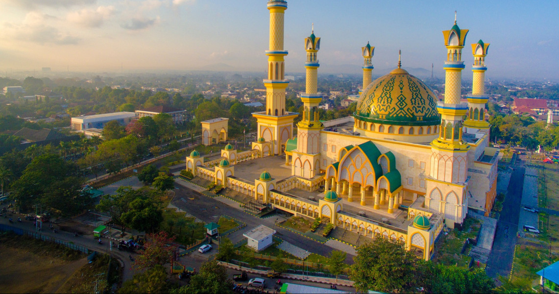 Pulau Seribu Masjid di Lombok: Panorama Islam di Indonesia