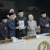 Gubernur Ridwan Kamil Sampaikan LKPJ Tahun 2022