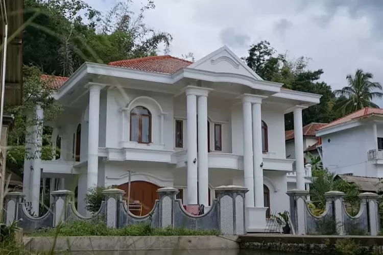 Majalengka: Kampung Sultan Dengan Harga Rumah Fantastis