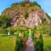 Taman Batu Lawang Cirebon Cocok Untuk Liburan Keluarga
