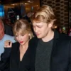 6 Tahun Pacaran Taylor Swift dan Joe Alwyn Dikabarkan Putus