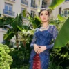 Tampil Cantik, Raline Shah Kenakan Kebaya Biru di Cannes Film Festival
