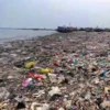 Ngeri Liat Pantai Terkotor Se-Indonesia di Teluk Pandeglang, Warganet: Mana Bupatinya?