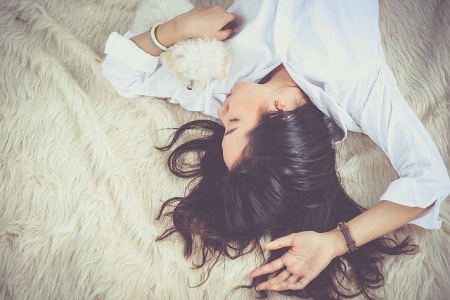 5 Tips Mengadopsi Kebiasaan Baik Sebelum Tidur